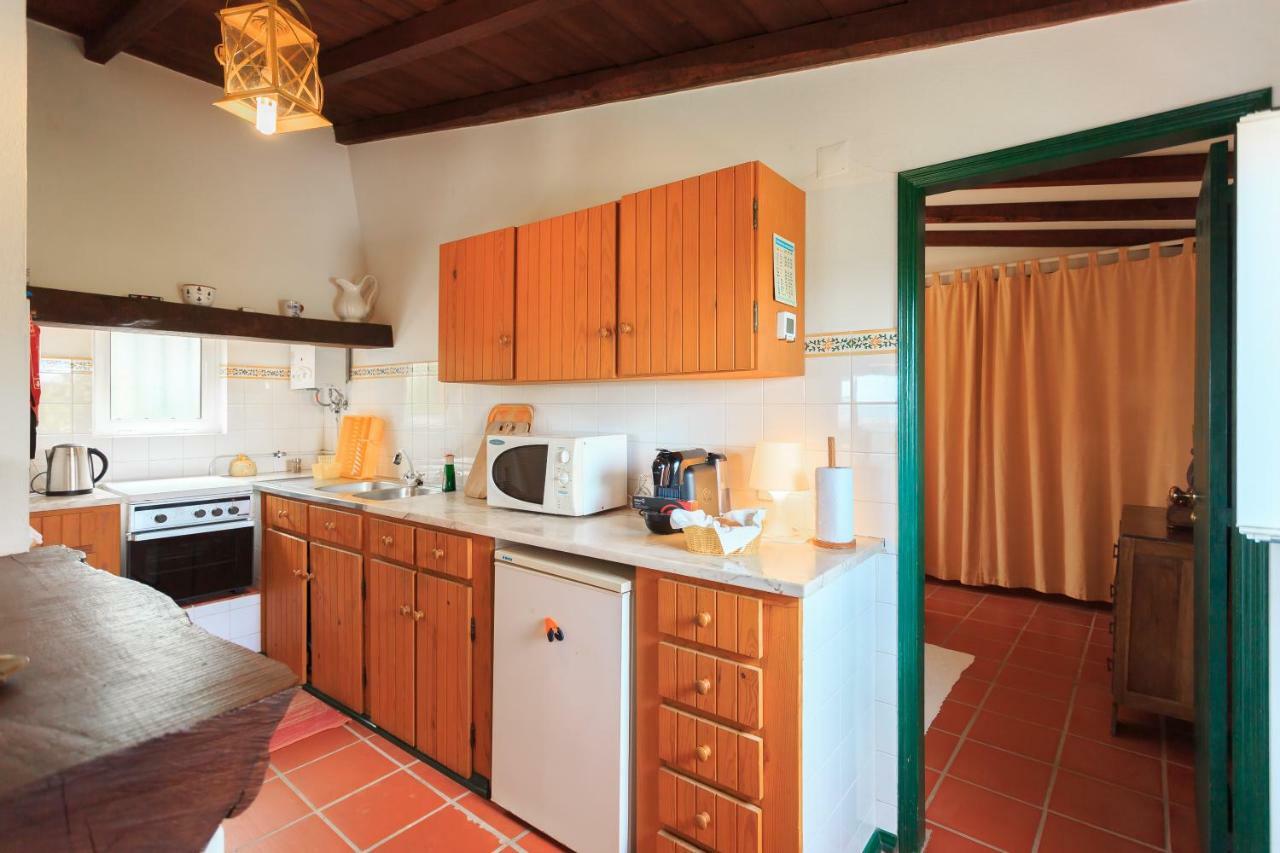 Casa Dos Mangues Guest House Sao Martinho do Porto Luaran gambar